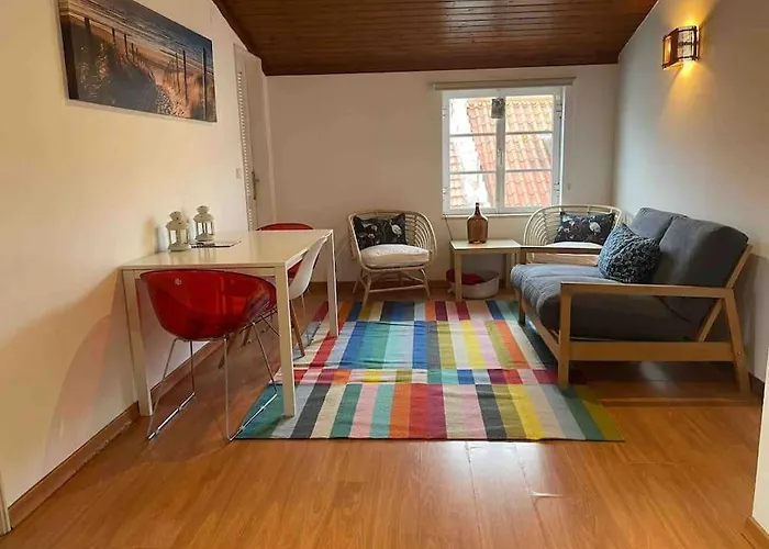 Charming Apartment Near Campo Martires Da Patria